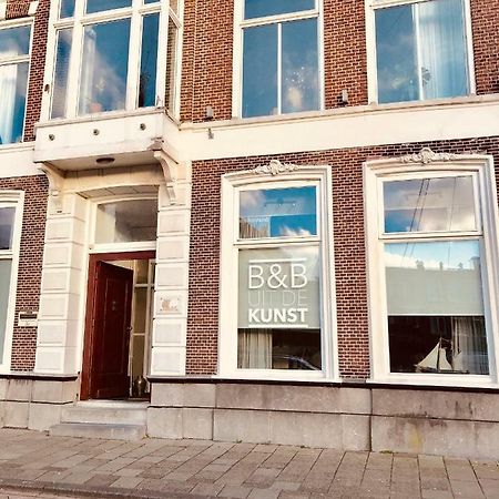 Guesthouse Uit De Kunst Leeuwarden Bagian luar foto